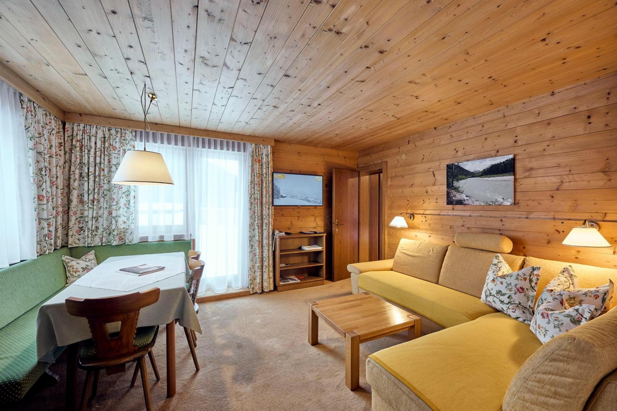 Appartementhaus Holiday Лех Экстерьер фото